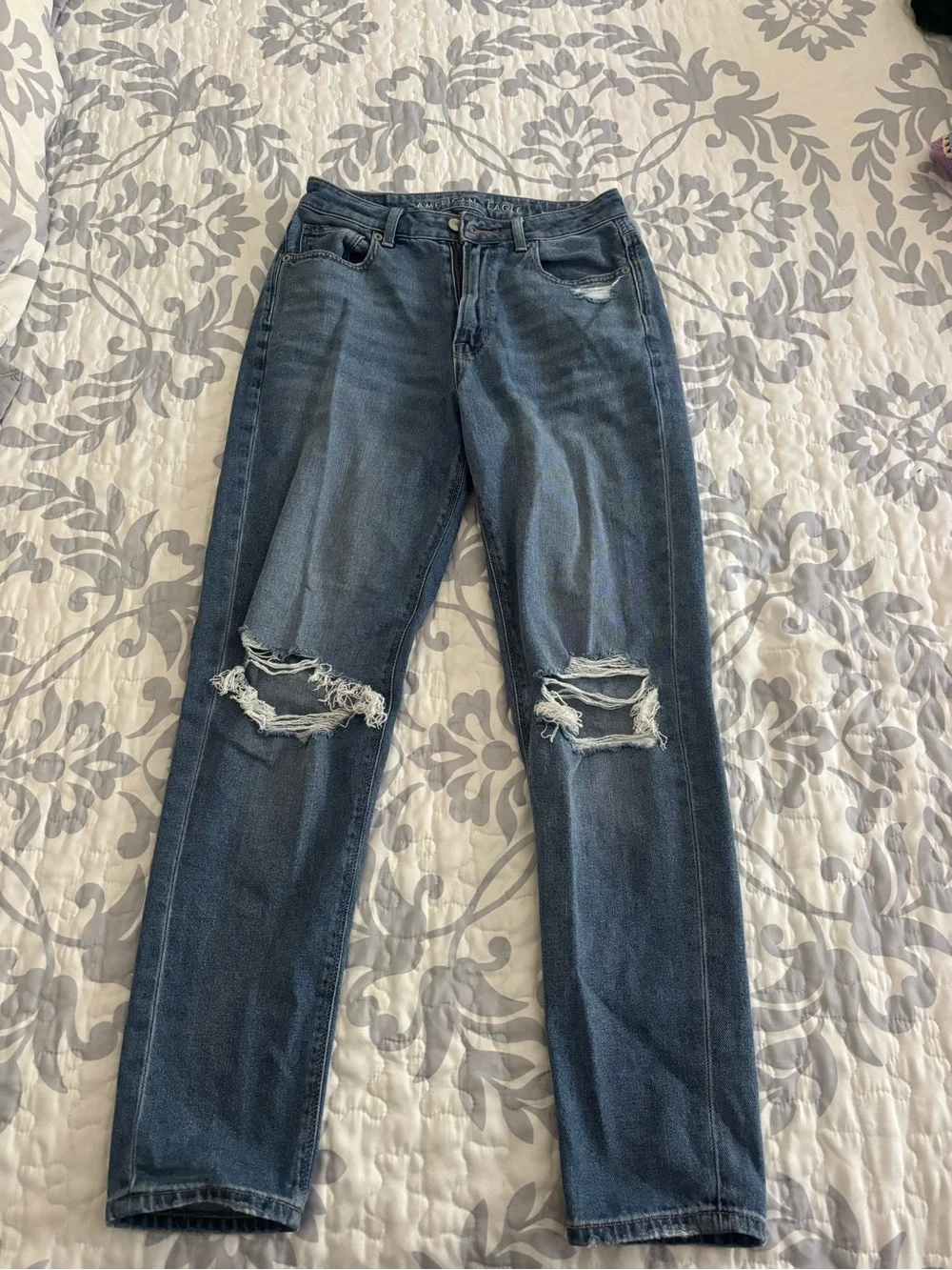 American Eagle Outfitters Dark Blue Distressed Skinny Jeans
